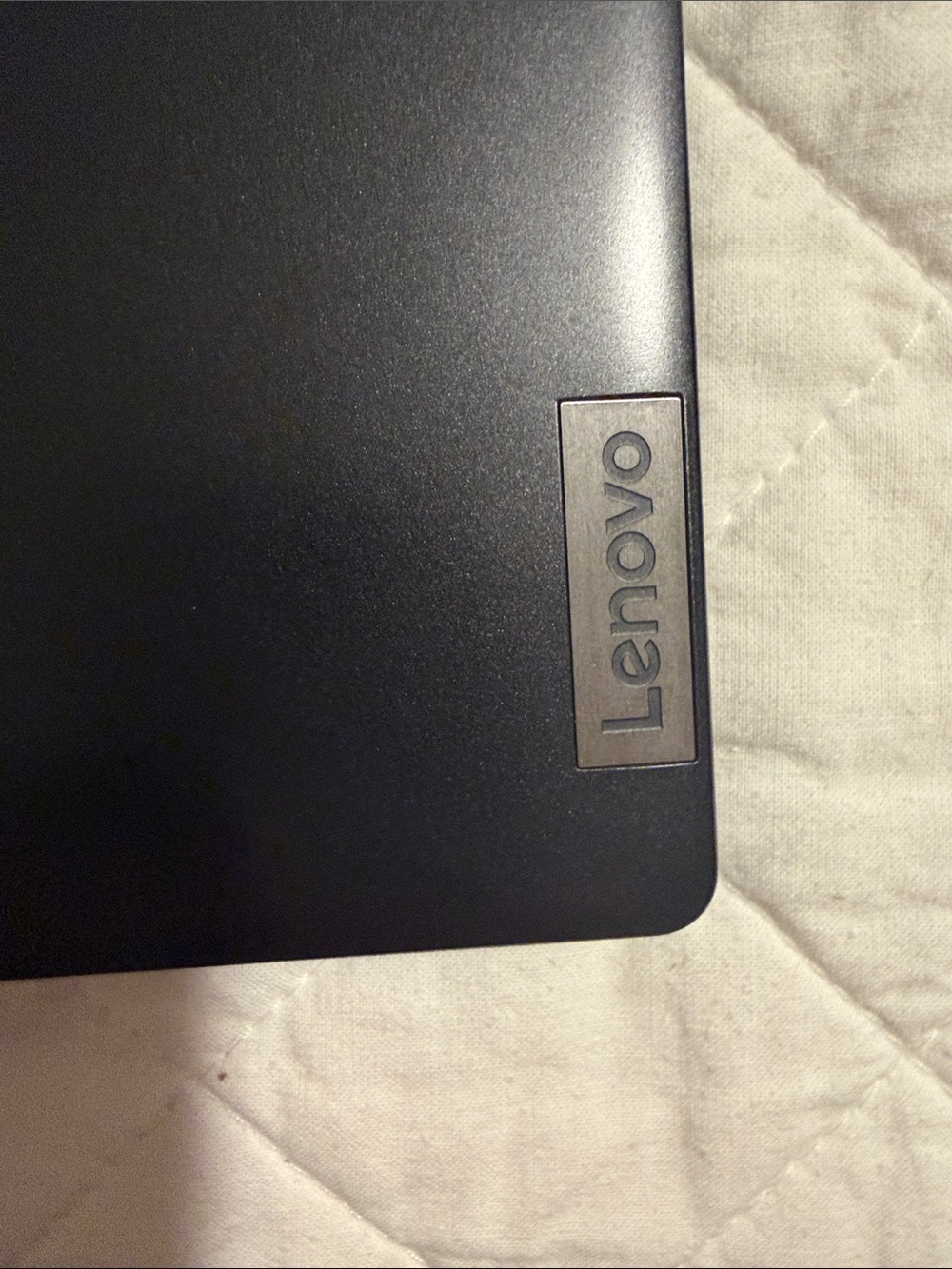 Lenovo Ideapad 3 Chromebook - Black - Picture 9 of 16